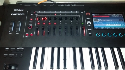 Roland - FANTOM-6 2